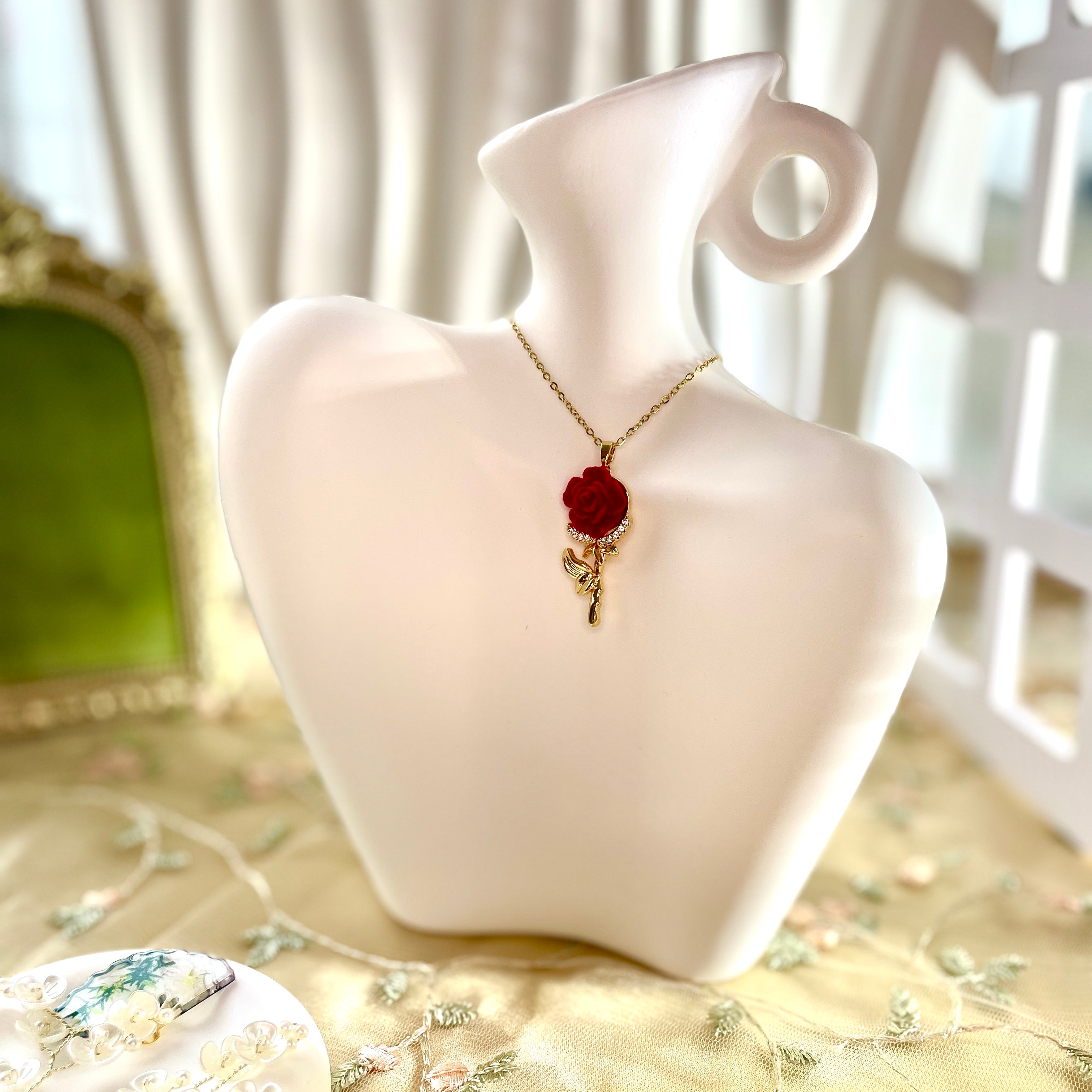 Fleur Rouge Halskette Gold und Silber