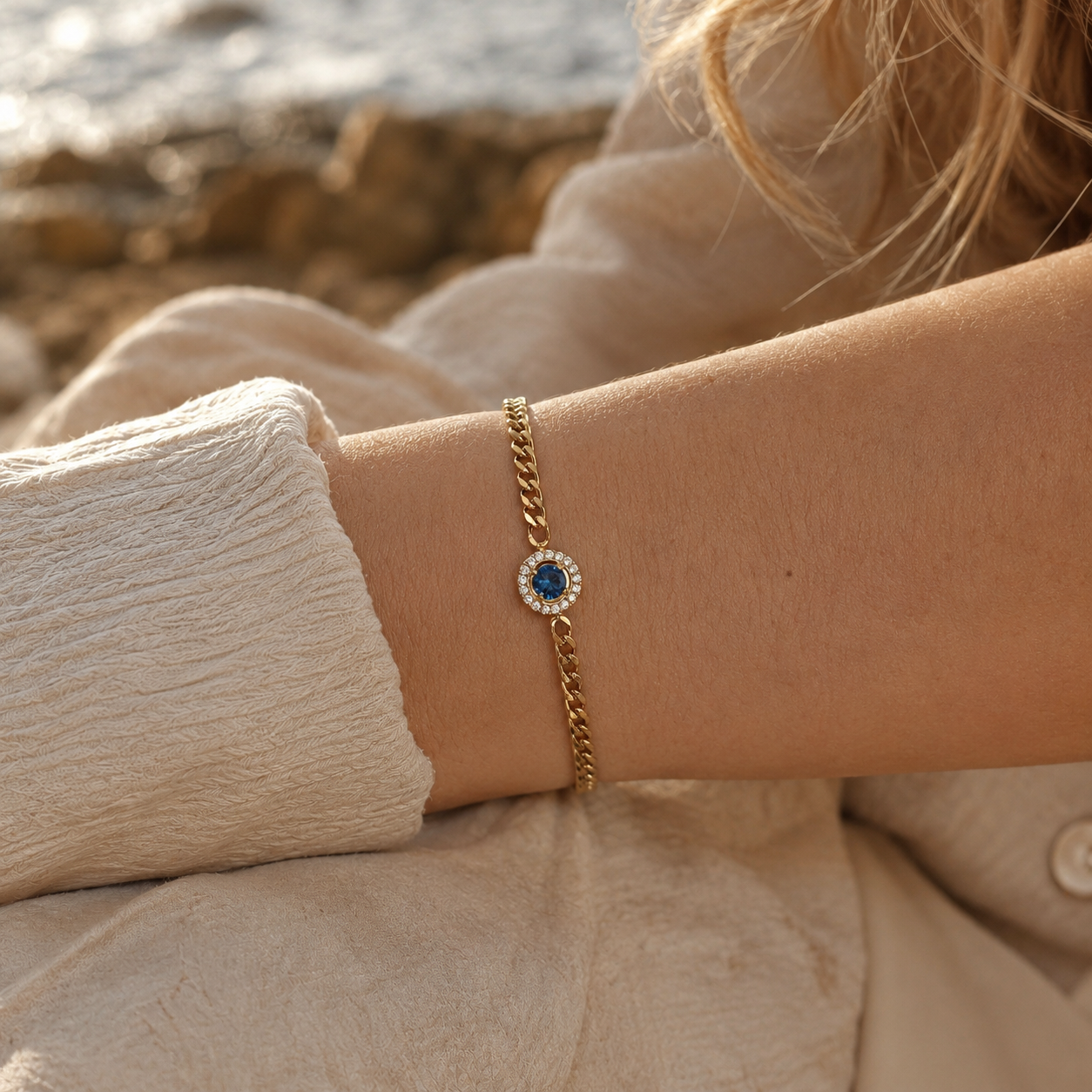 Mare Armband mit edlem Stein vergoldet