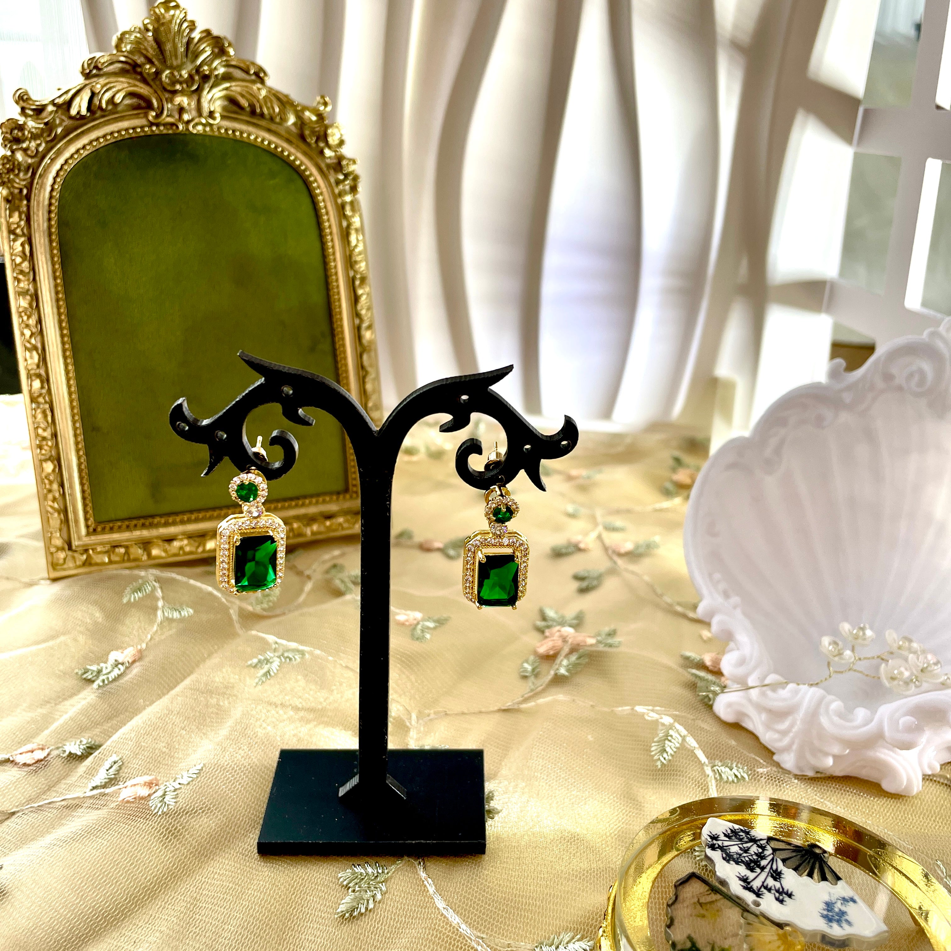 18K Emerald Royale Ohrringe