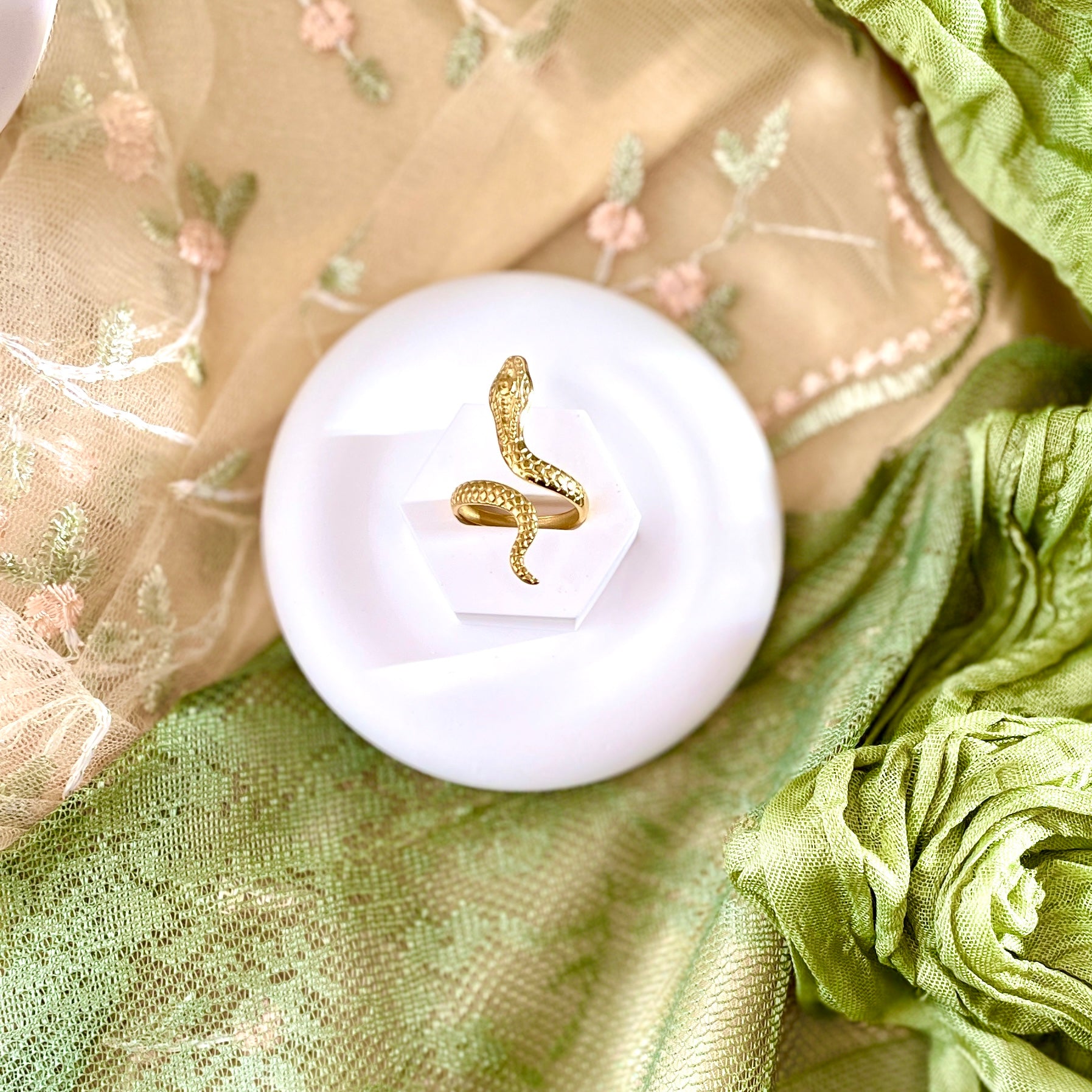 SERPENT 18K Flux Ring